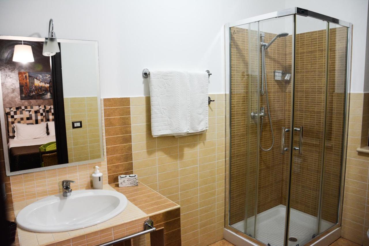 A Due Passi Dal Mare Bed & Breakfast *
